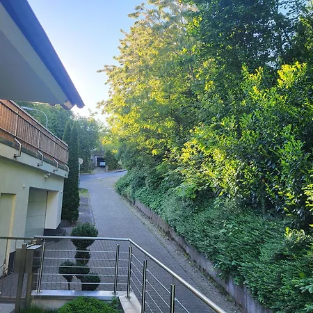 Modernes & Luxurioeses Nahe Der Whu Und Der Humboldthoehe In