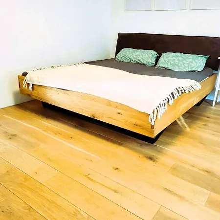 Apartment Modernes & Luxurioeses Nahe Der Whu Und Der Humboldthoehe In *
