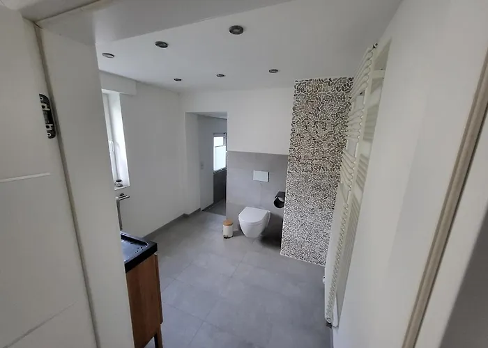 Hhybshjgshsjd Jehehei * Vallendar